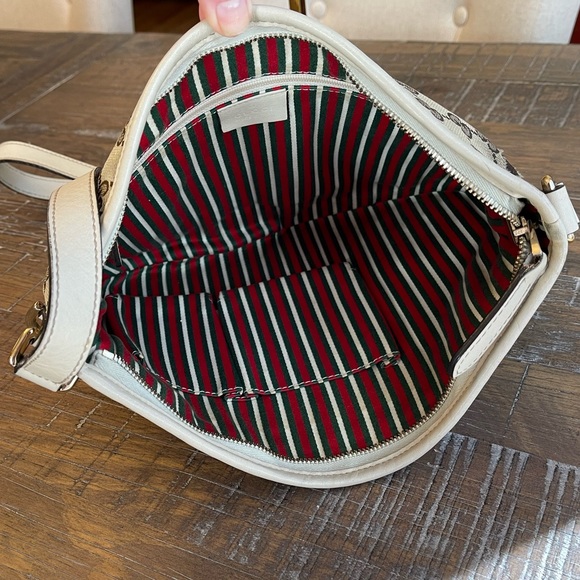 🌺 AUTH Gucci Monogram Crossbody Bag 🌺 BEAUTIFUL - Picture 12 of 16